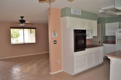 10721 W Hatcher Rd unit 73, Sun City, AZ 85351 - photo 7