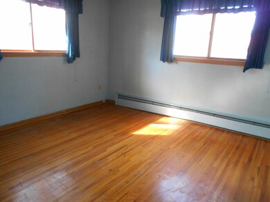SE BR Hardwood Floor<|><|>