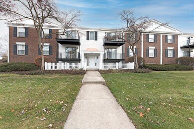 1530 Slade Ave unit 102, Columbus, OH 43235 - photo 2