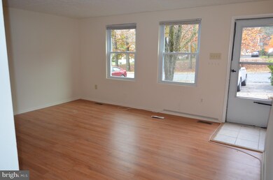 35 Dufief Ct, North Potomac, MD 20878 - photo 5