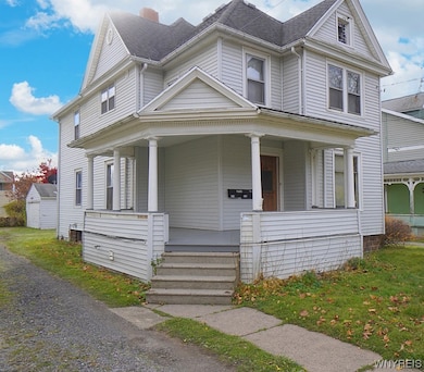 279 Wheatfield St, North Tonawanda, NY 14120 - photo 2