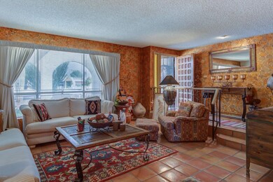 002_Living Room
