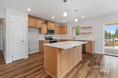 401 Antonette Cir, Cascade, ID 83611 - photo 3