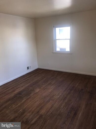 6319 Tuckerman St, Riverdale, MD 20737 - photo 3