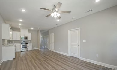 19905 Grantham Rd unit A & B, Livingston, LA 70754 - photo 4