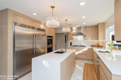 10_13ValleyForgeRd_177001_Kitchen_HiRes