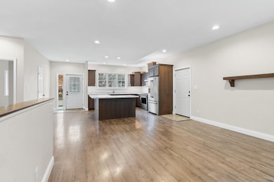 2308 1st Ave NW, Waverly, IA 50677 - photo 4