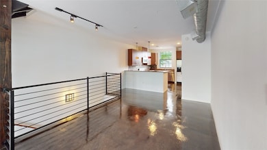 310 S Jensen Dr unit 6, Houston, TX 77003 - photo 5