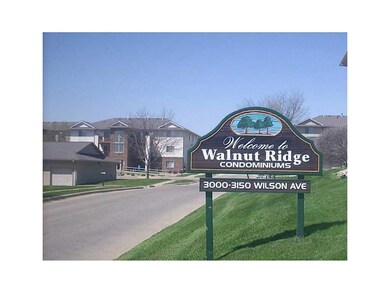 Neighborhood. Walnut Ridge Condos are near the rej