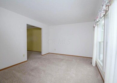 754 Autumn Ash Ct, Columbus, OH 43230 - photo 2