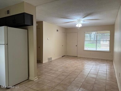 2645 Hillcrest Dr, Horn Lake, MS 38637 - photo 3