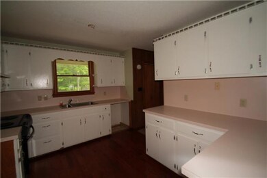 800 Gilley Cir, Manchester, TN 37355 - photo 4