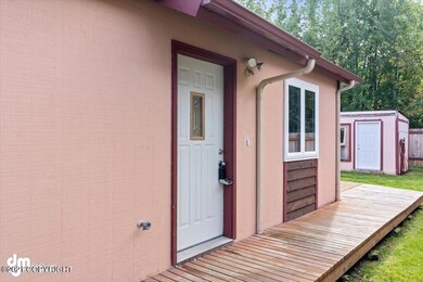 03-Side Exterior_KC_02257