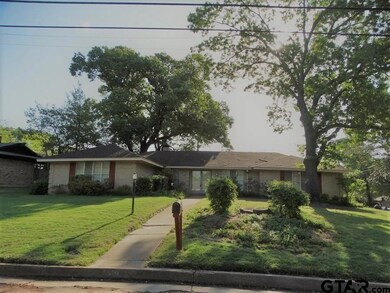 3820 3820 Darrell Ln, Tyler, TX 75701 - photo 2