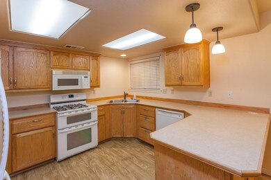 10095Frazier-MLS-17[1]