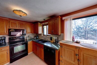 2708 Pinewood Dr, Smithfield, RI 02917 - photo 7