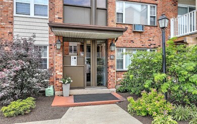 33 Bullocks Point Ave unit 3C, Riverside, RI 02915 - photo 3