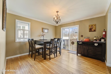 06-Dining Room