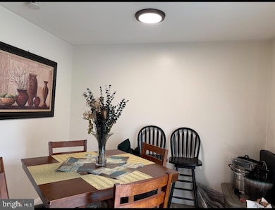 18 E 4th St, Burlington, NJ 08016 - photo 2