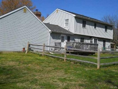 1975 Fallow Ct, Macungie, PA 18062 - photo 2