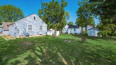 24-z 218 W Elmwood007