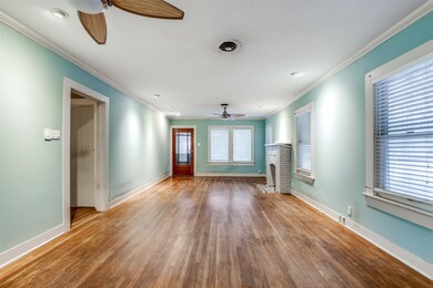 701 E 13th St, Houston, TX 77008 - photo 5