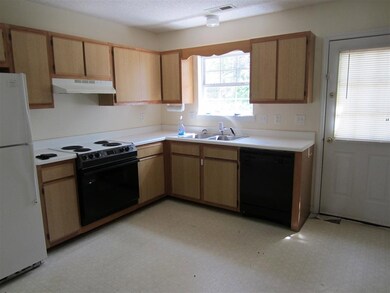 158 Brenda Dr, Jacksonville, NC 28546 - photo 3