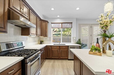 20336 Androwe Ln, Porter Ranch, CA 91326 - photo 6