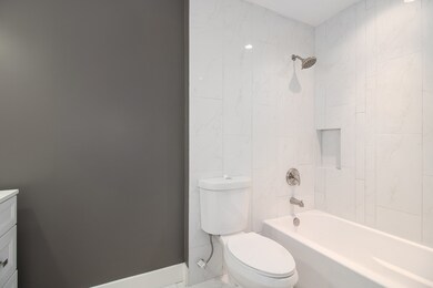 2311 Bluebell Ct unit 2, Aurora, IL 60506 - photo 2