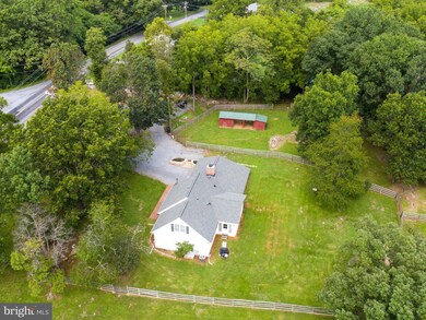 2014 Crums Church Rd, Berryville, VA 22611 - photo 5