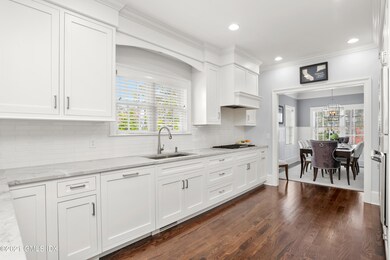 2 Nassau Pl Unit 3 Cos Cob CT-print-011