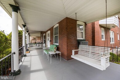 1015 Stirling St, Coatesville, PA 19320 - photo 3