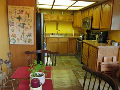 C:\fakepath\dining to kitchen