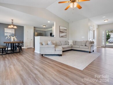 4933 Summerside Dr, Clover, SC 29710 - photo 6