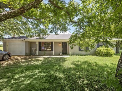 3032 Liberty Dr, Corsicana, TX 75110 - photo 2