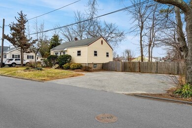 10 Davis Ct, Saugus, MA 01906 - photo 3