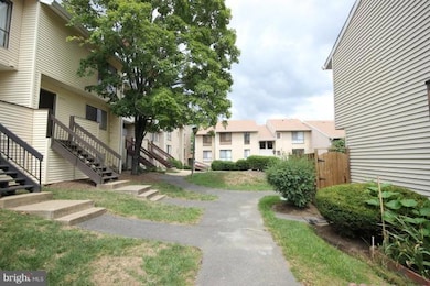 8708 Village Square Dr unit 118708, Alexandria, VA 22309 - photo 5
