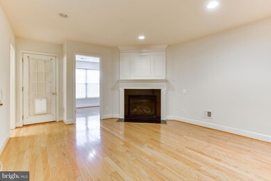 2446 Terra Cotta Cir, Herndon, VA 20171 - photo 5