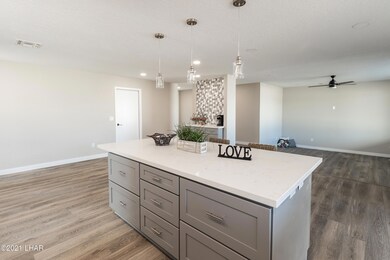 island cabinets with contrasting quartz