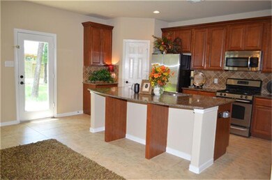 38 Montfair Park Cir, Spring, TX 77382 - photo 4