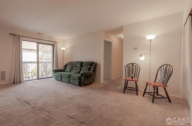 149 Overlook Ct, Woodbridge, NJ 07095 - photo 4