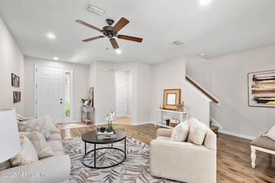 Living Room 2 (3)