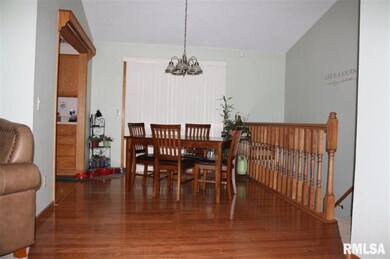 1417 W 47th Ct, Davenport, IA 52806 - photo 5