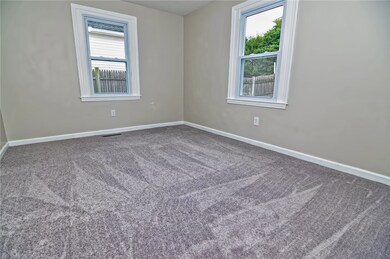 16 W Carpenter St, Pawtucket, RI 02860 - photo 7