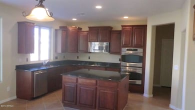 OPEN KITCHEN WITH ISLAND