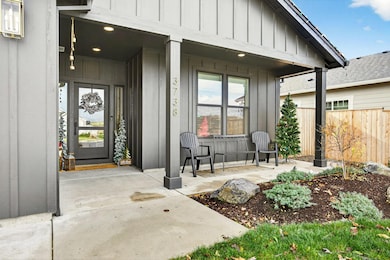 3738 Durst St, Medford, OR 97504 - photo 2