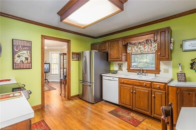 2839 Oak Hollow Dr, Asheboro, NC 27205 - photo 7