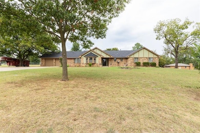45210 Hardesty Rd, Shawnee, OK 74801 - photo 4