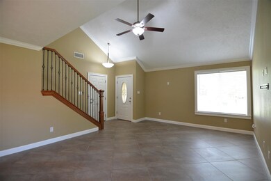 10514 Trade Winds Dr, Houston, TX 77086 - photo 2
