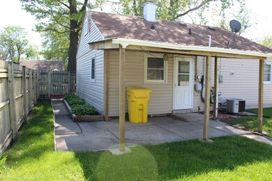 238 N Wiggs St, Griffith, IN 46319 - photo 6